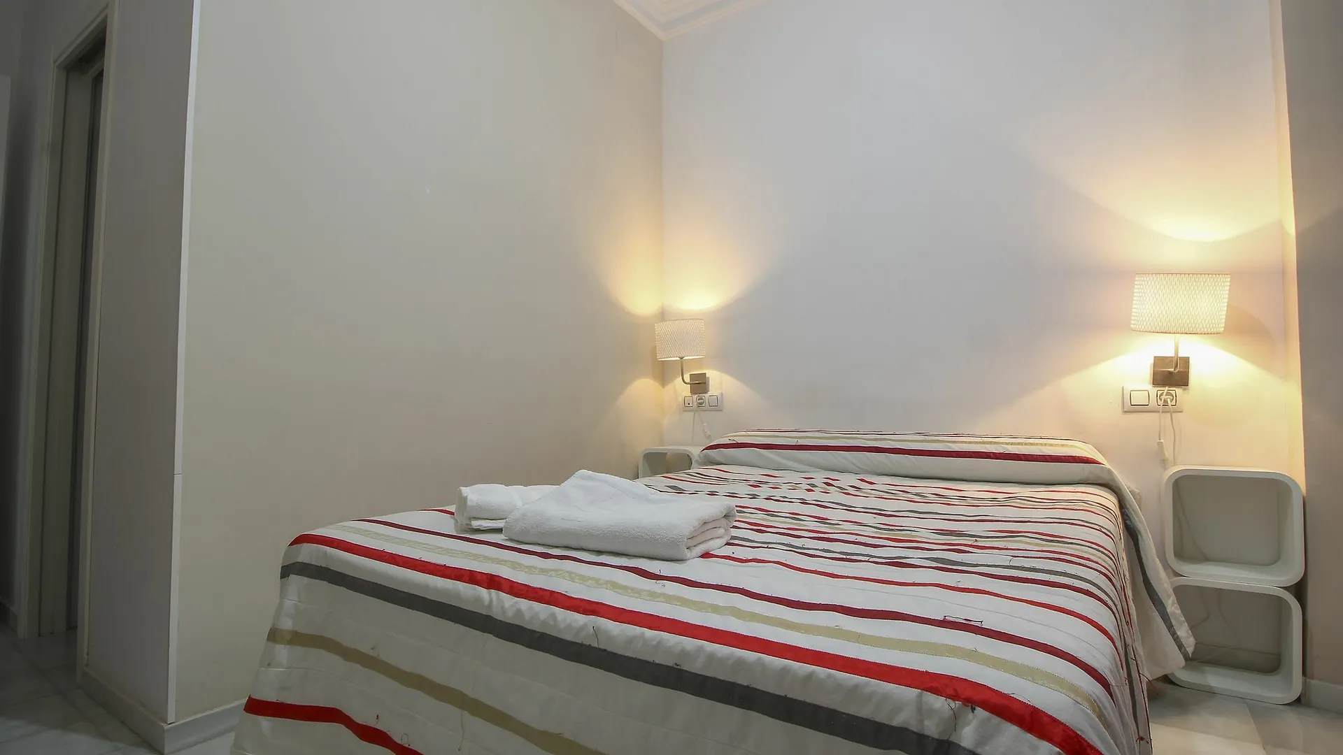 Deluxe Apartment Santa Cruz Seville 0*,